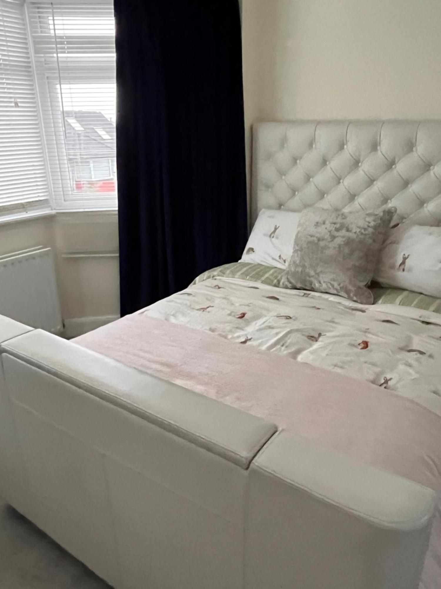 לונדון Home From Home Cosy B&B מראה חיצוני תמונה