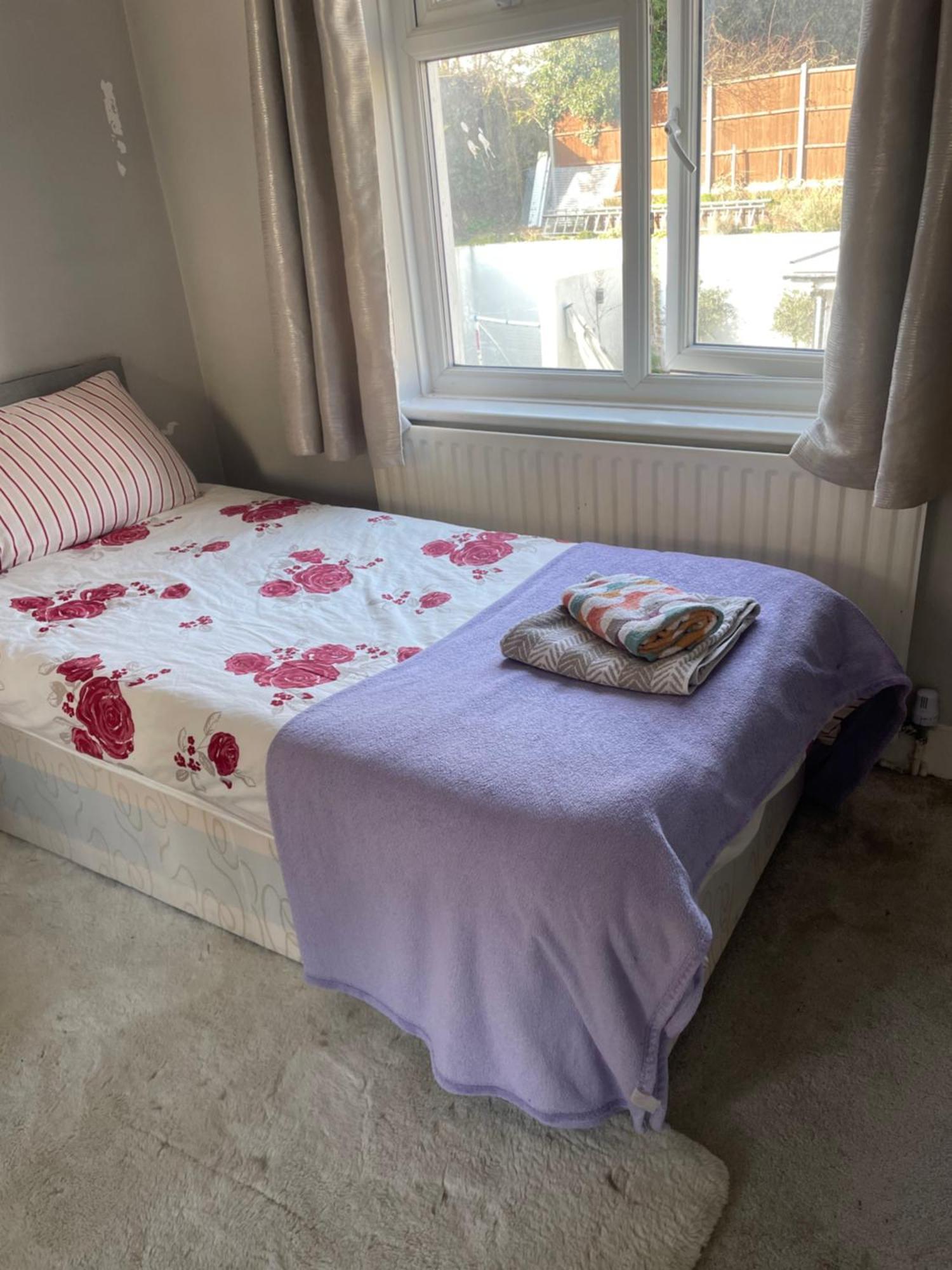 לונדון Home From Home Cosy B&B מראה חיצוני תמונה